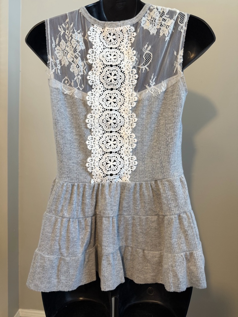 Sleeveless Gray Knit Peplum Top with White Lace Panel
